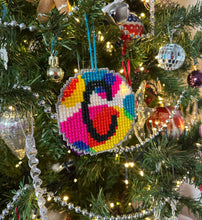 Load image into Gallery viewer, Circular Chunky Cross Stitch Coaster Kit