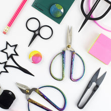 Load image into Gallery viewer, Pudgie Scissors - Stitchsperation
